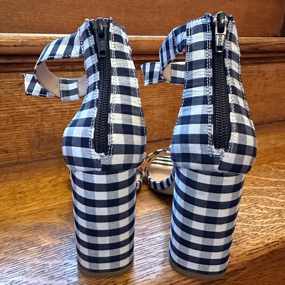 BCBG Faedra 8.5 Navy White Gingham Check Shoes Heels Sandals WORN ONCE! - Picture 3 of 10